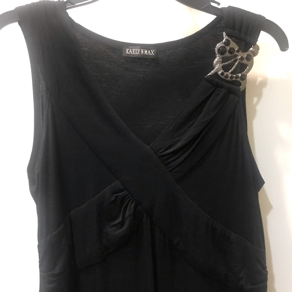 Top black